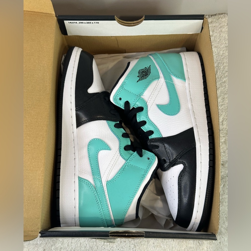Jordan 1 Mid - Picture 11 of 11